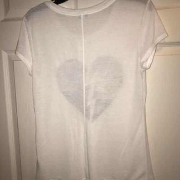 ✨ Studded Heart White Graphic Tee✨ - Picture 3 of 5